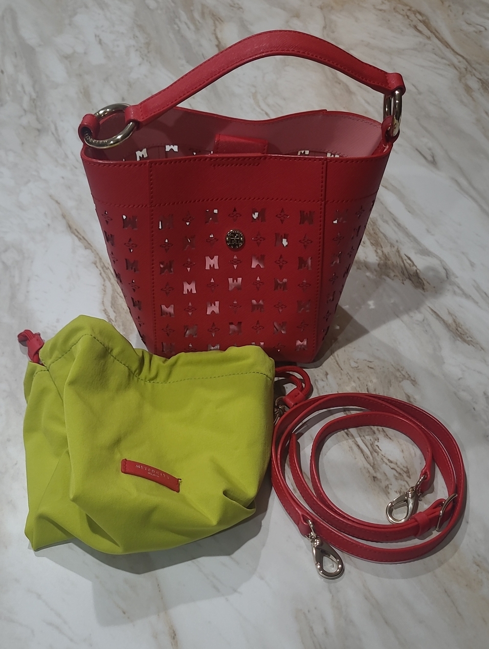 Metrocity Bucket Bag